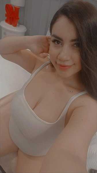 Live sex webcam photo for MadisonGarcia #2750564