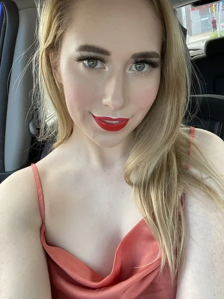 Live sex webcam photo for RubysCharm #2633956