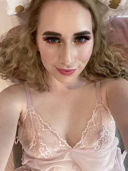 Live sex webcam photo for RubysCharm #2633965