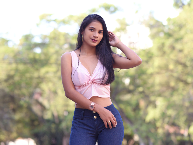 Live sex webcam photo for MiaGil #2198301