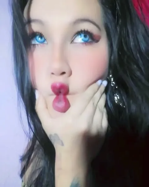 Live sex webcam photo for ninakisslove #7782367