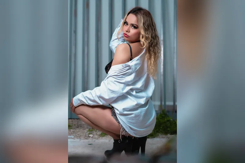 Live sex webcam photo for MelyJayy #2204962