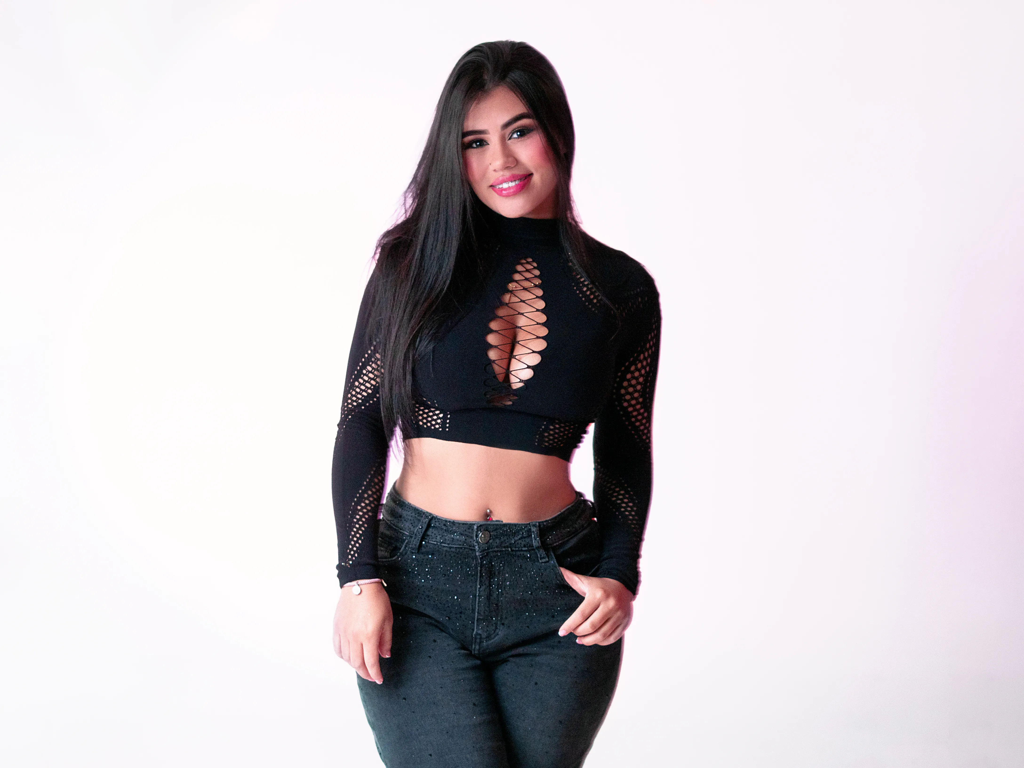 Live sex webcam photo for GabyRiveraa #8187978