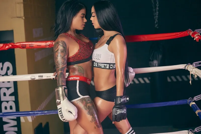 Live sex webcam photo for KelsieAndLeah #2236662