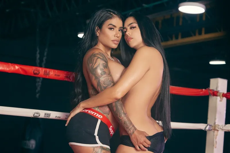 Live sex webcam photo for KelsieAndLeah #2236667