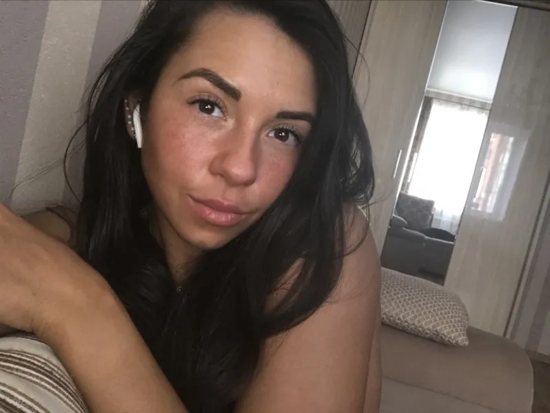 Live sex webcam photo for EllePuma #2204042