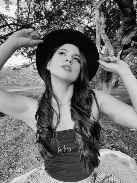 Live sex webcam photo for ManuelaAcuri #2498124