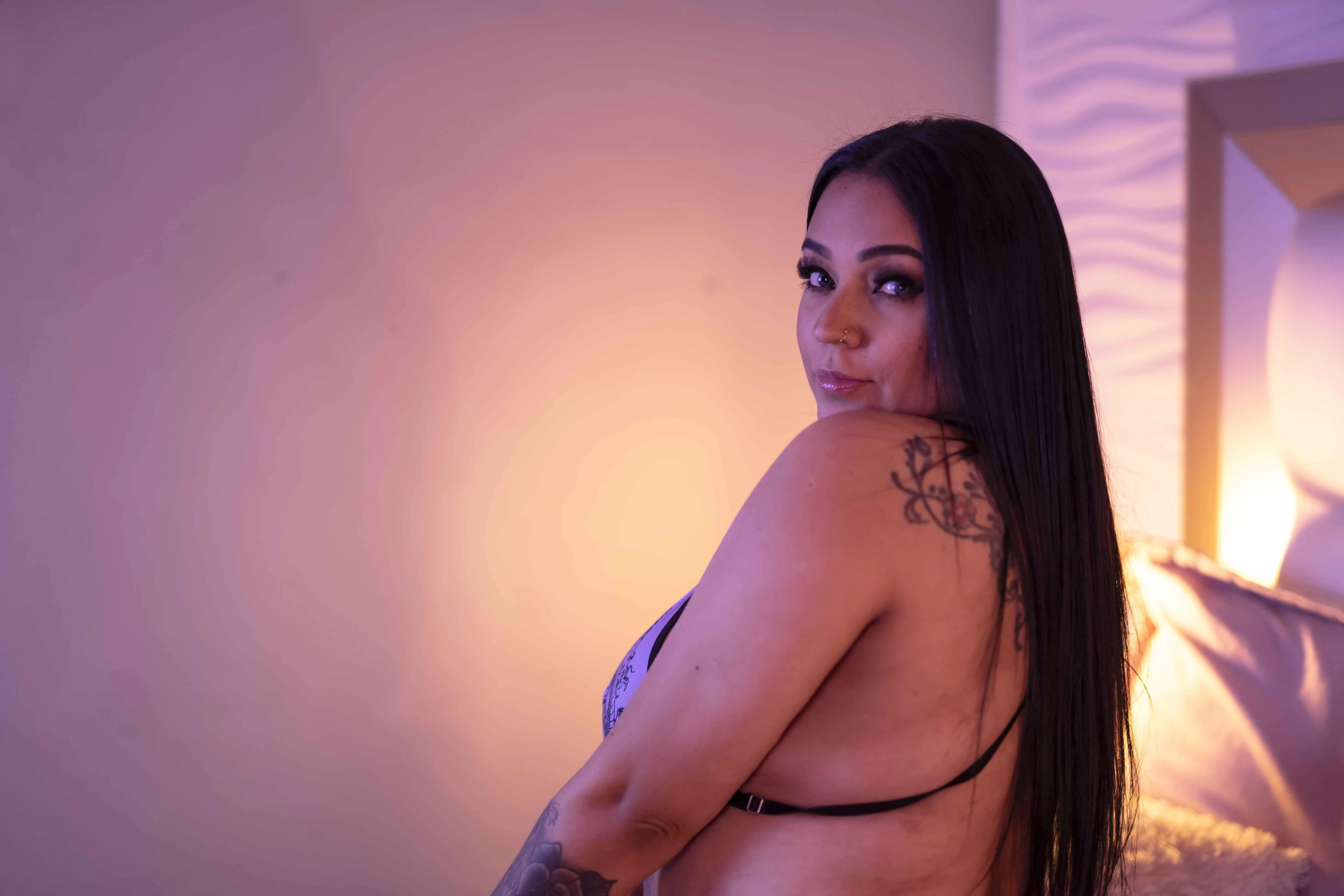 Live sex webcam photo for DanniLopez #7425897