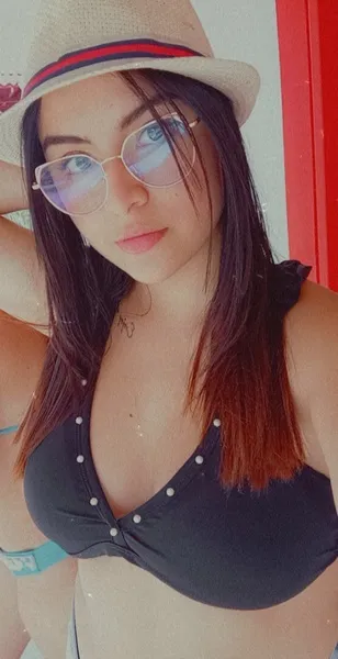 Live sex webcam photo for EmilyBrrownn #2207288