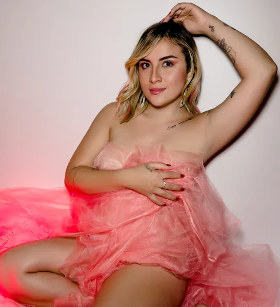 Live sex webcam photo for EmilyBrrownn #2767737