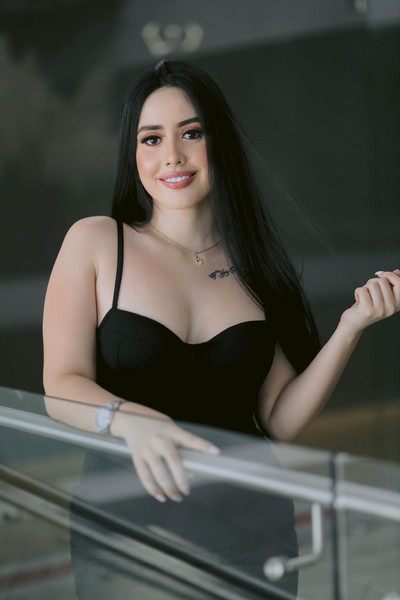 Live sex webcam photo for AnaiisBeyker #2343495