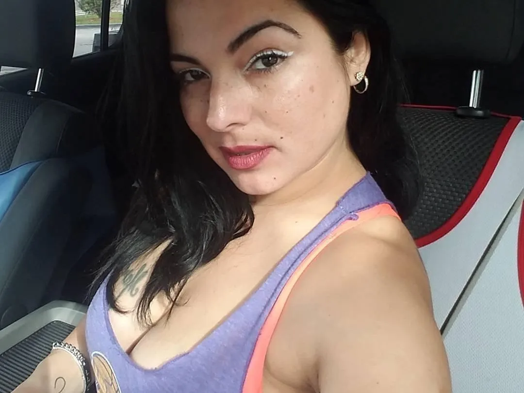 Live sex webcam photo for PeruvianQueen6969 #2781118