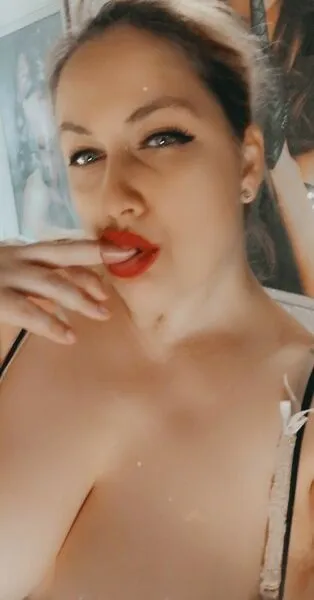 Live sex webcam photo for MonicaPratt #3861949