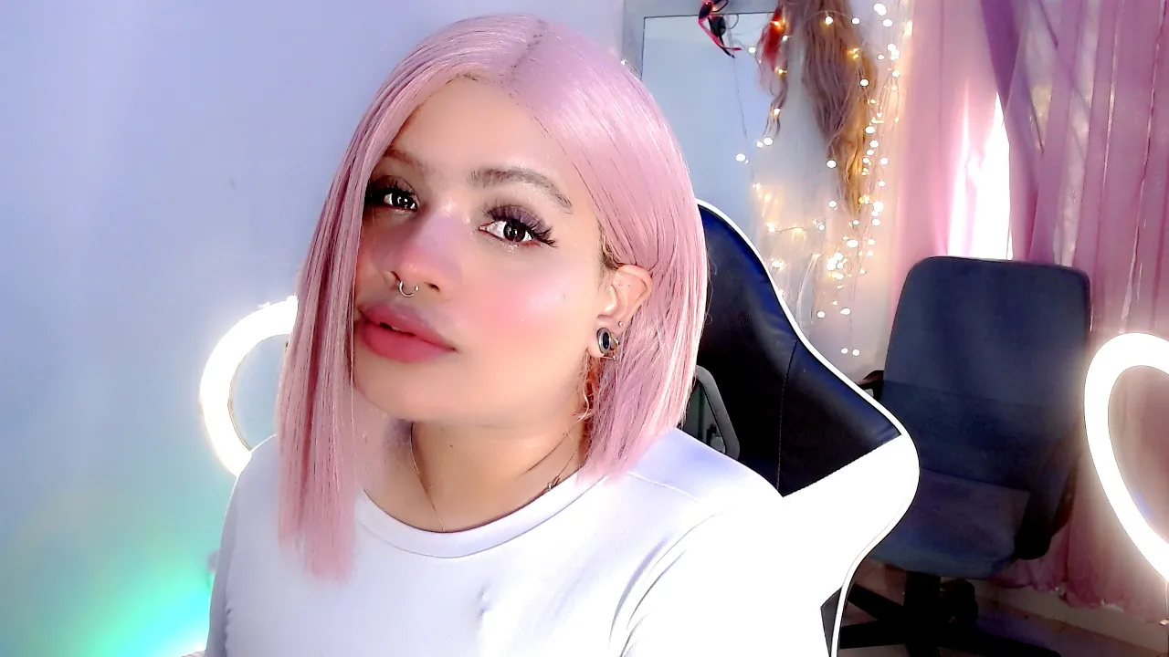 Live sex webcam photo for ammyy_collins #7213243