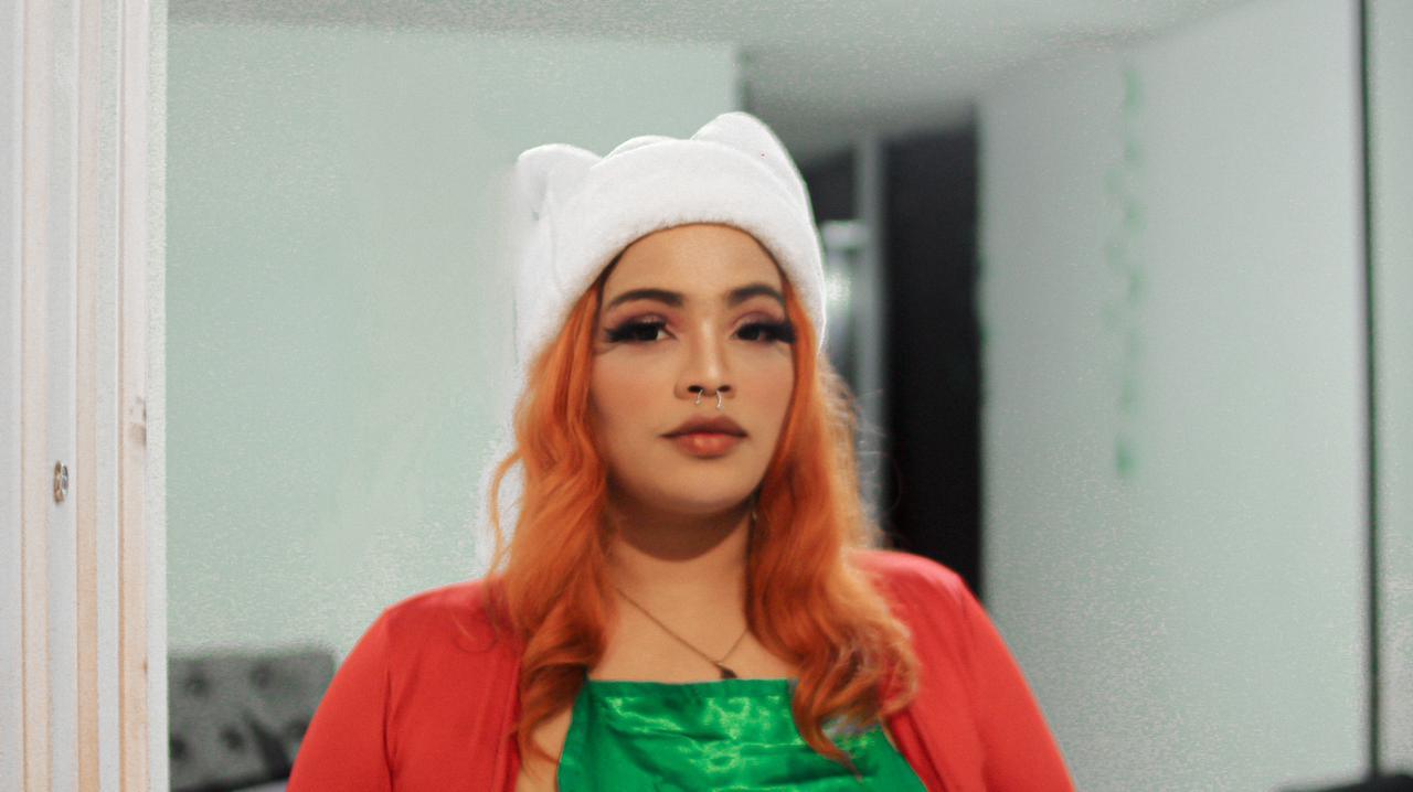 Live sex webcam photo for ammyy_collins #7213202