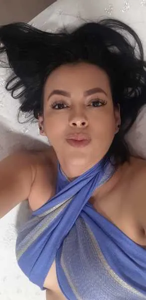 Live sex webcam photo for KarleneBullock #3009655