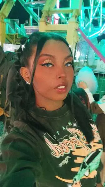 Live sex webcam photo for JessiCartter #2528801