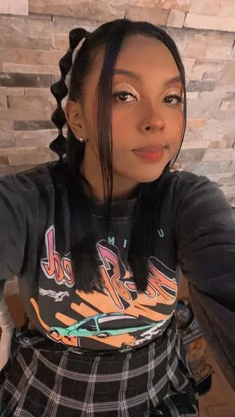 Live sex webcam photo for JessiCartter #2528804