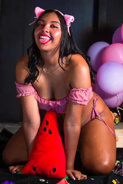 Live sex webcam photo for JessiCartter #2419915