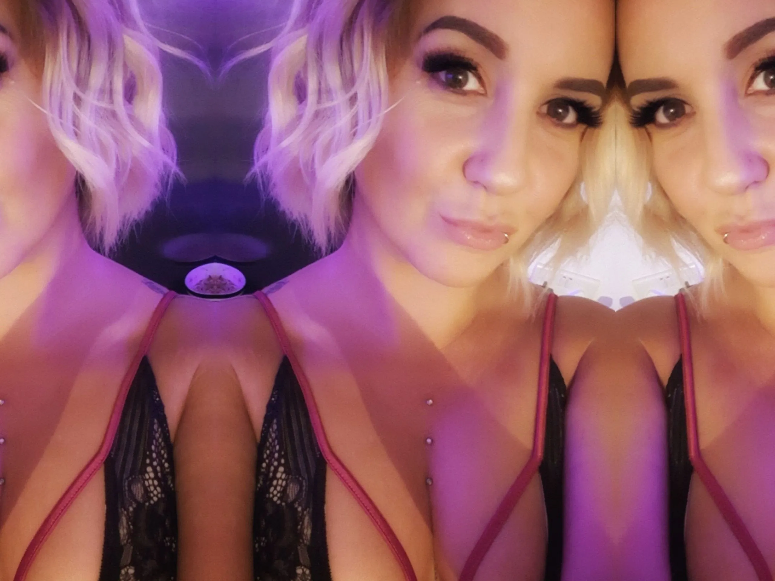 Live sex webcam photo for HarleySinX #2763723