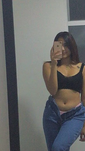 Live sex webcam photo for sweetygirl21 #3144852