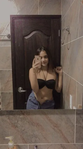 Live sex webcam photo for sweetygirl21 #3144854