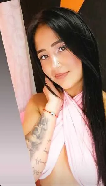 Live sex webcam photo for chaaneel #2240922