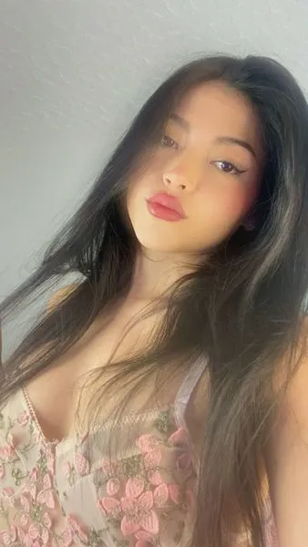 Live sex webcam photo for VioletteWhite #3573513