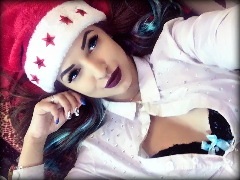 Live sex webcam photo for LiindaMilf #2363488