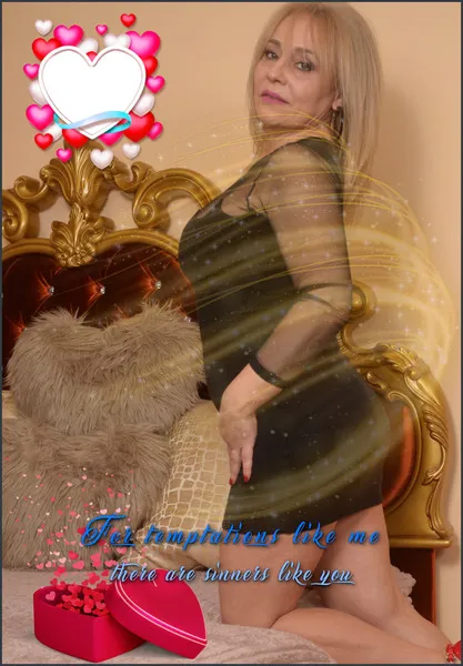 Live sex webcam photo for EmilyLoewe #2927602