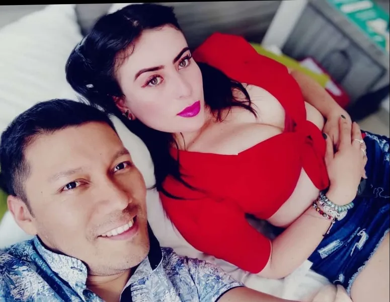 Live sex webcam photo for TonnyAndErika #2836056