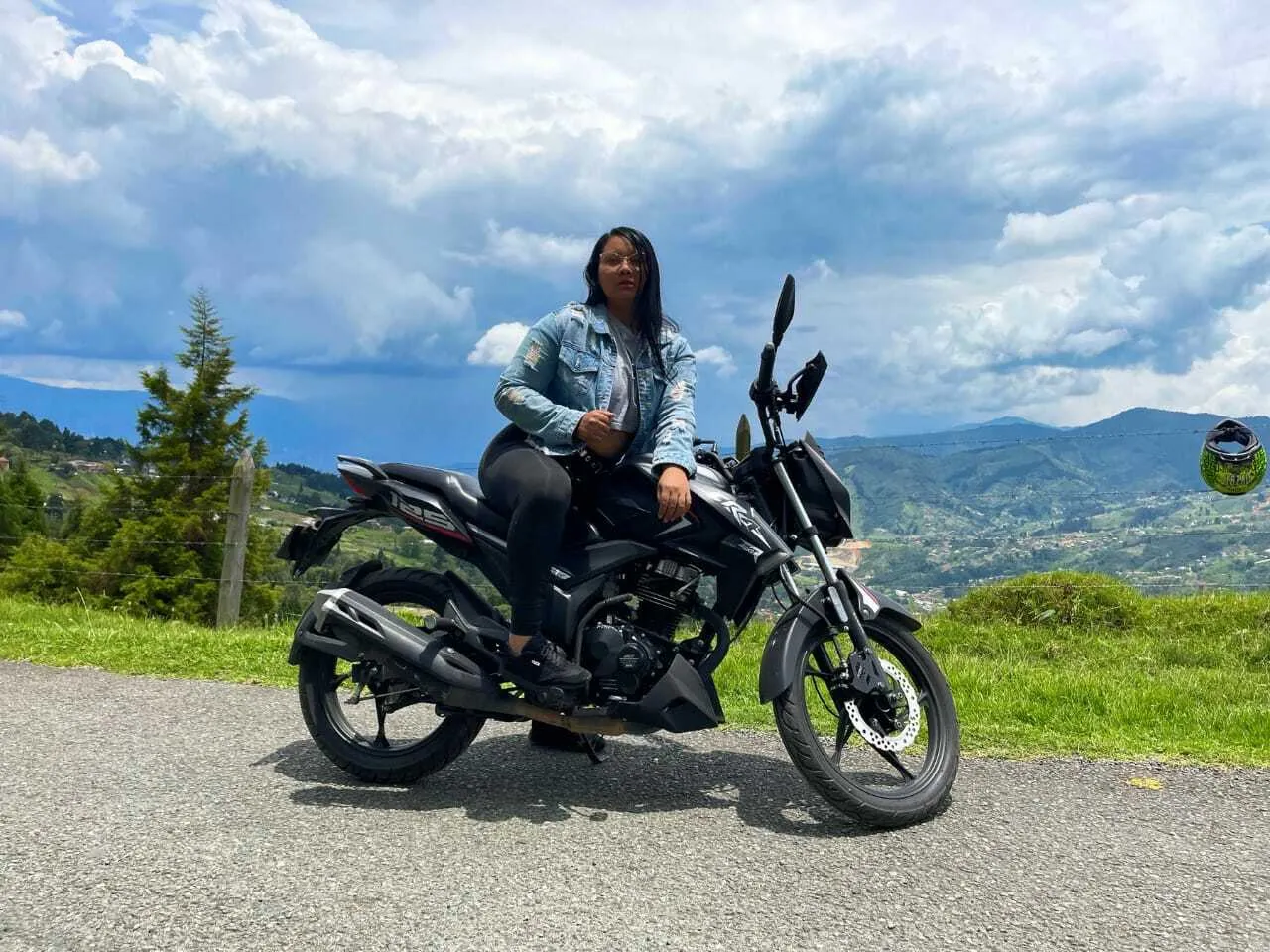 Live sex webcam photo for Elissa21 #7114892