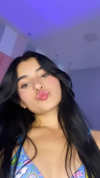 Live sex webcam photo for GinaDuran #6367634