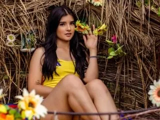 Live sex webcam photo for GinaDuran #6372130