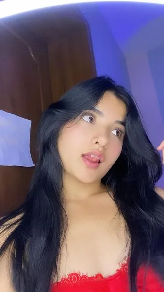 Live sex webcam photo for GinaDuran #6367636