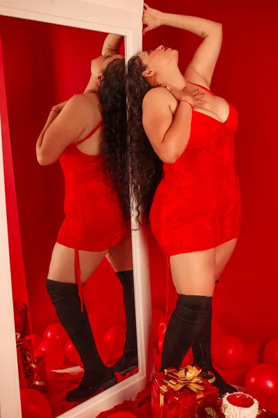 Live sex webcam photo for EvelynEzra #3793589