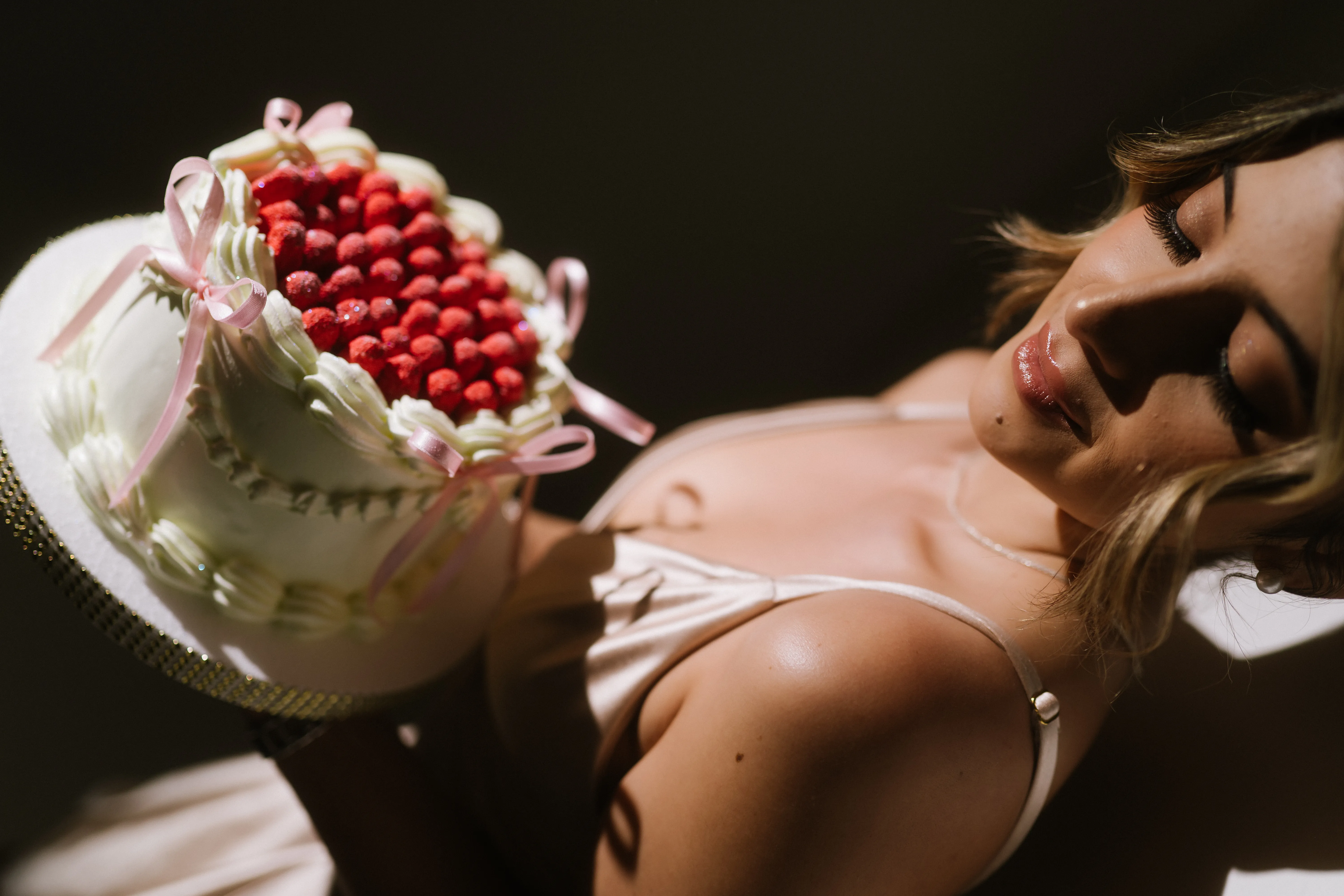 Live sex webcam photo for ValentinaCastillo #7395732