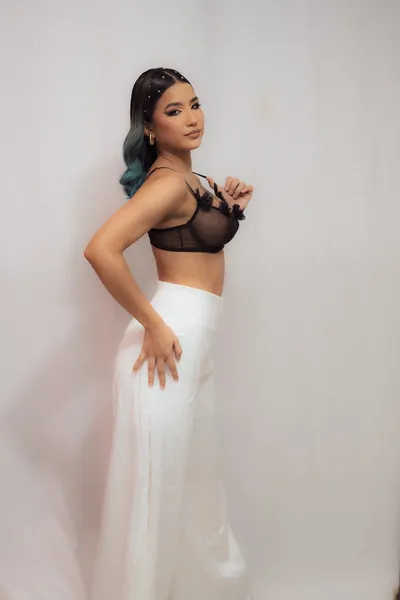 Live sex webcam photo for MelissaHill #6142332