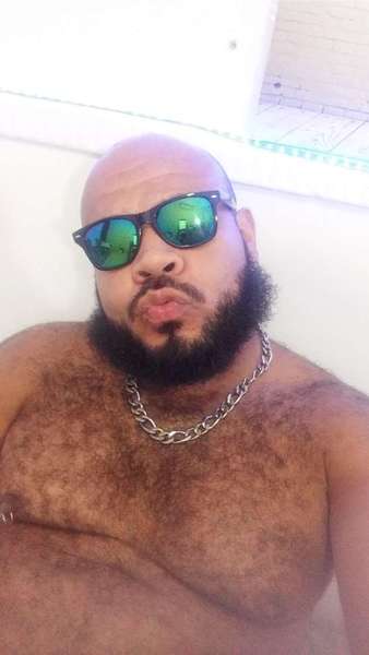 Live sex webcam photo for BIGHAIRYFETISHES #2359450