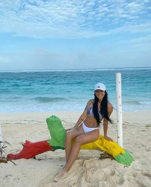 Live sex webcam photo for AprilBush #2278945