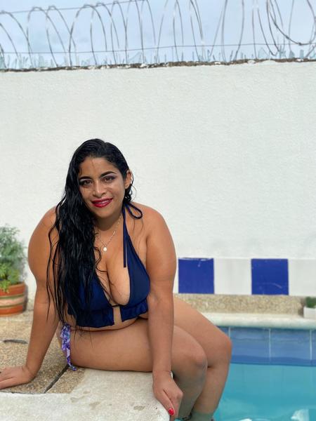 Live sex webcam photo for NickyRibeirho #5869541