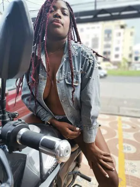 Live sex webcam photo for GraceMacey #3124226