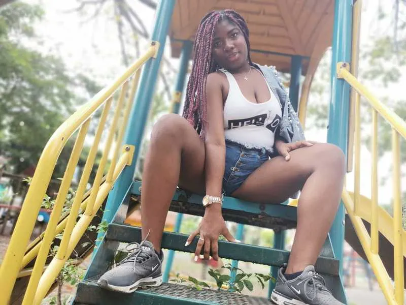 Live sex webcam photo for GraceMacey #3124230