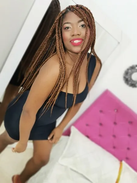 Live sex webcam photo for GraceMacey #2318430