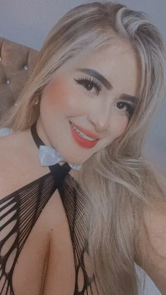 Live sex webcam photo for SalomeGiil #3697532