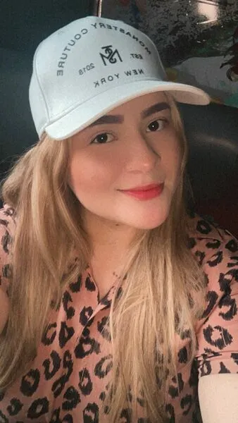 Live sex webcam photo for SalomeGiil #3697531