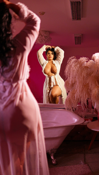 Live sex webcam photo for MirandaPagge #7198679