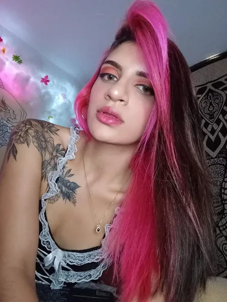 Live sex webcam photo for EmeraldSmiith #4218818