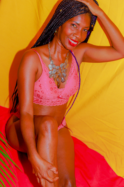 Live sex webcam photo for YASMINGREENE #2444890