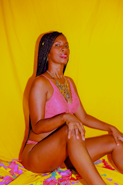 Live sex webcam photo for YASMINGREENE #2444879